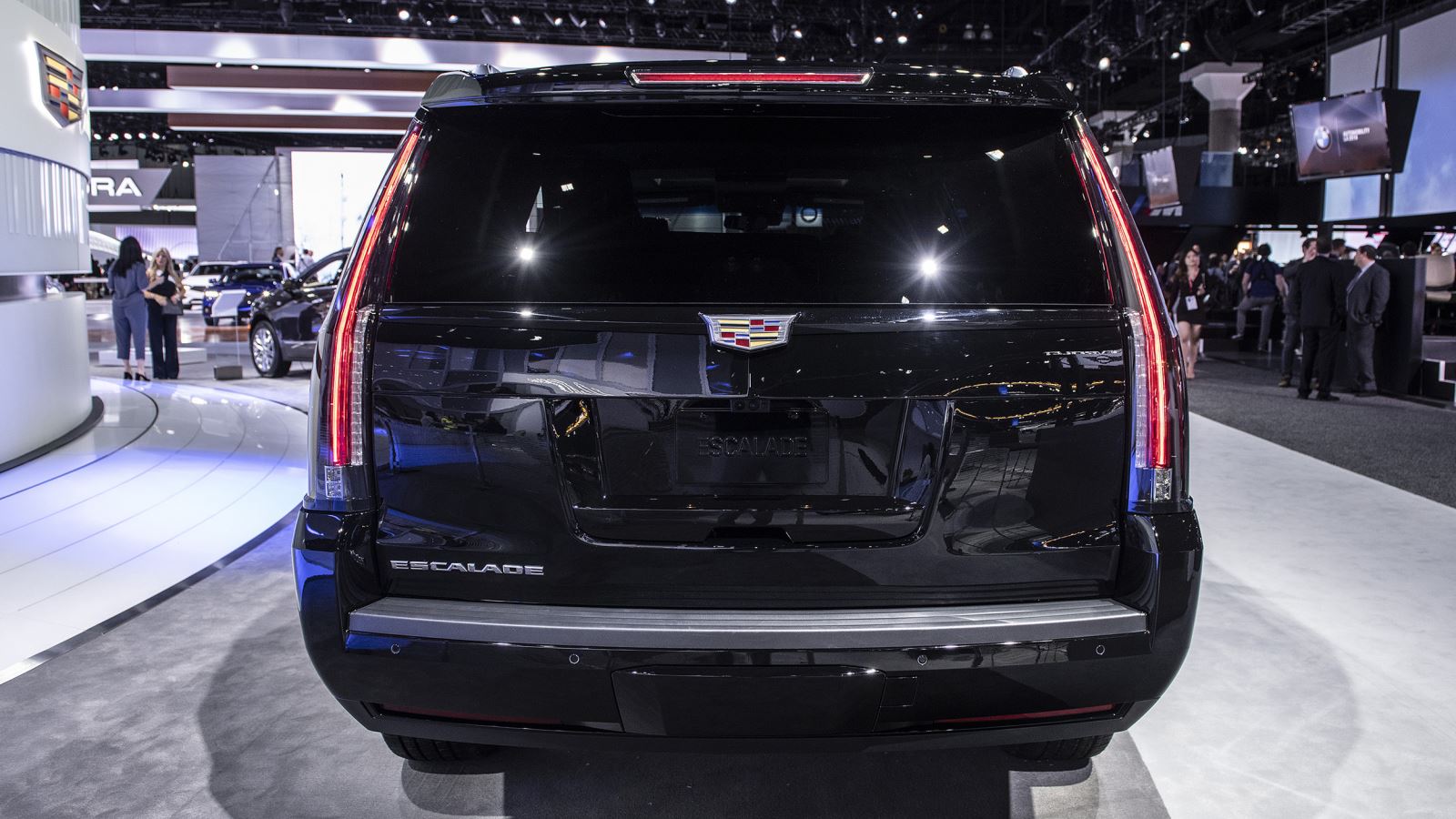 Ngắm xế khủng Cadillac Escalade Sport Edition vừa ra mắt - 6