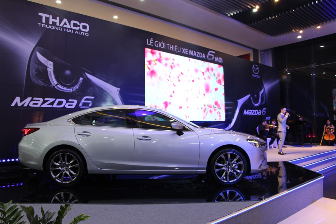 VinFast Lux A2.0 giá chỉ từ 800 triệu phả hơi nóng vào thị trường sedan tại Việt Nam - 5