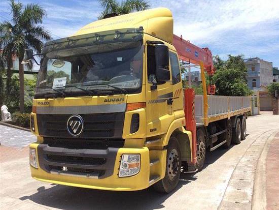 Xe tải Thaco Auman 5 chân gắn cẩu KangLim 15 tấn KS5206