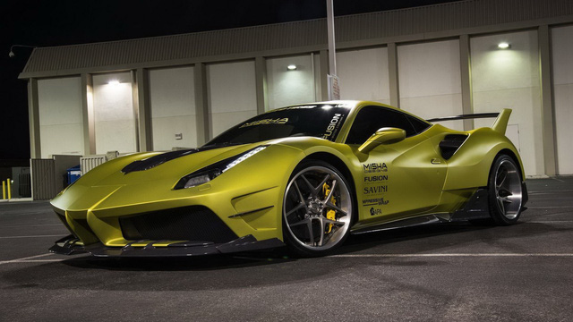 ferrari-488-gtb-ban-do-moi-tu-misha-sap-xuat-hien-tai-viet-nam-1