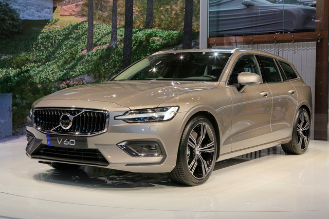 Volvo V60, XC40 Inscription mới sắp trình làng - 4